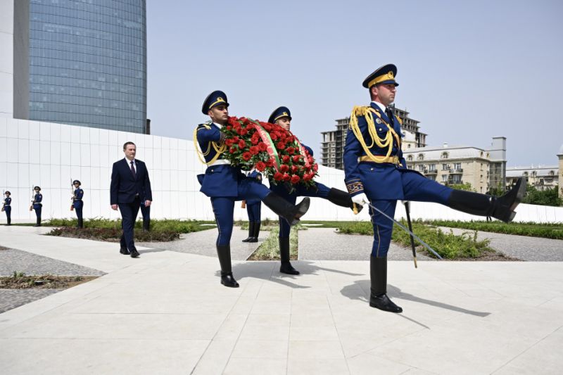 6819bf99bb0636819bf99bb06417465179136819bf99bb0606819bf99bb061