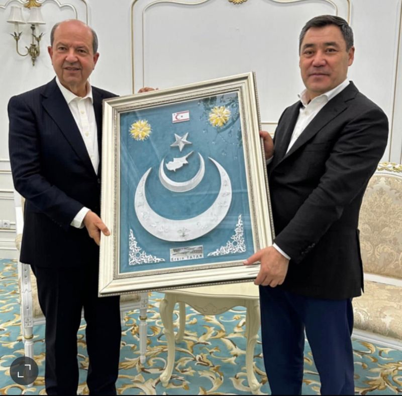 Ersin Tatar Bişkekdə Sadır Japarovla görüşüb