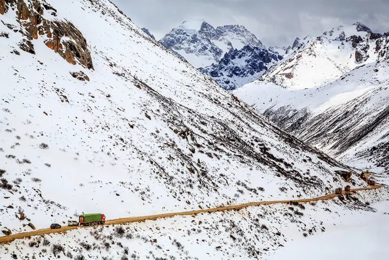 Sichuan-Tibet-Highway-1024x683